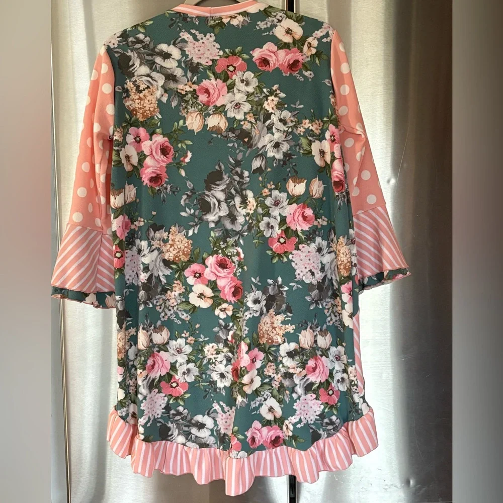 Floral and Polka Dot Women’s high low dressy top - Picture 5 of 8